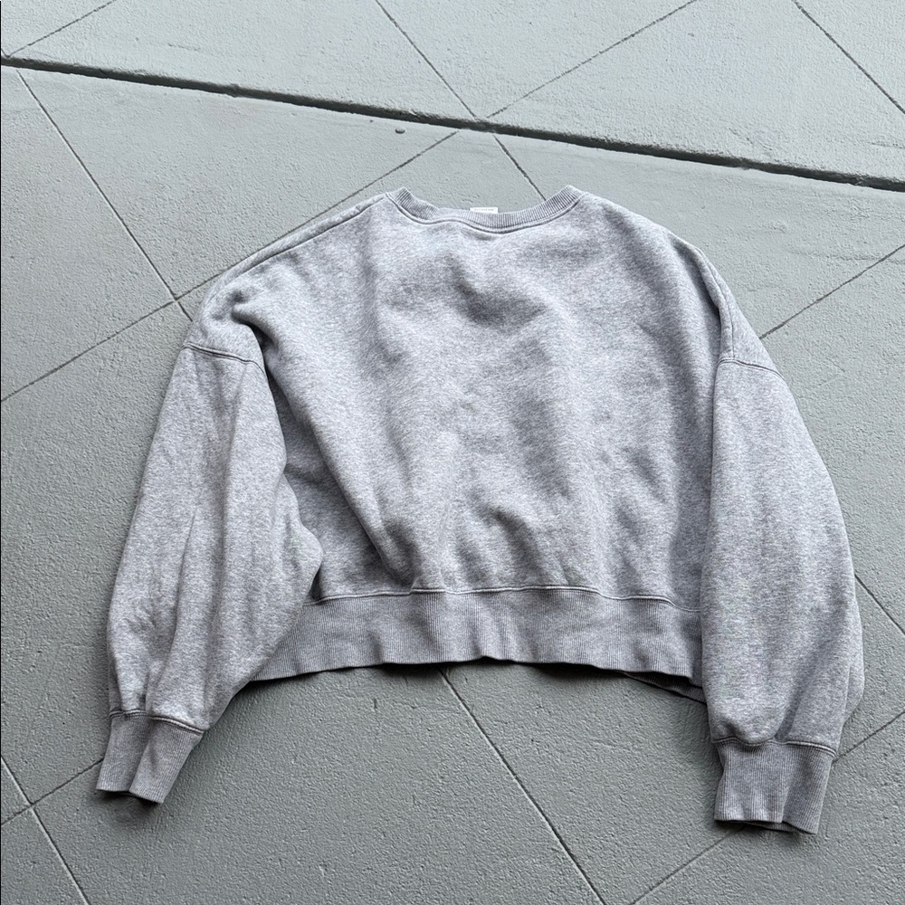 Nike Women's Classic Gray Crew Neck cropped sweatshirt - Picture 2 of 10